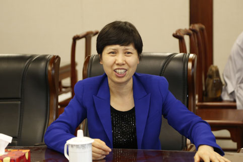 丁晓燕副市长赴戒珠讲寺视察指导