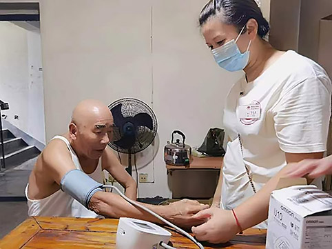 谢新�?.jpg 谢新�?.jpg