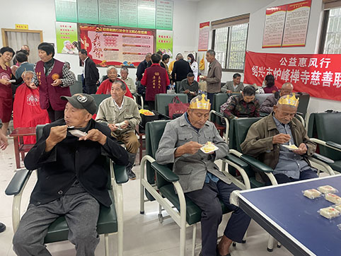 慈爱�?.jpg 慈爱�?.jpg