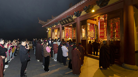 2山顶.jpg 2山顶.jpg