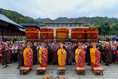 8送圣 (2).JPG 8送圣 (2).JPG